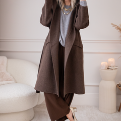 Soft Layers, Subtle Glow