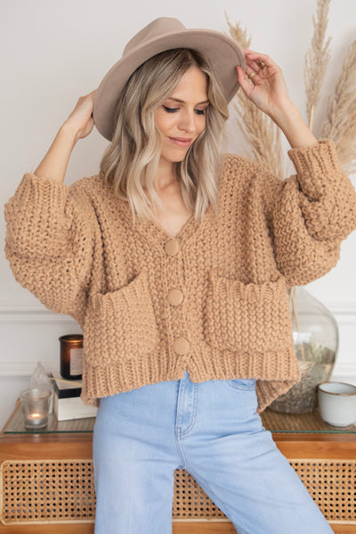 The Chunky Knit Camel - Cardigan - ellemilla