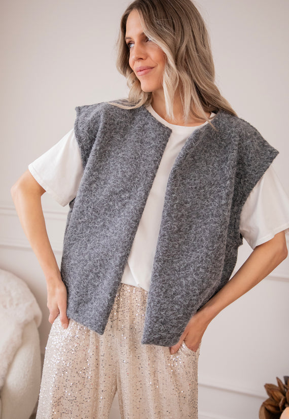 Your Best Layer Dark Grey - Vest/Jacket