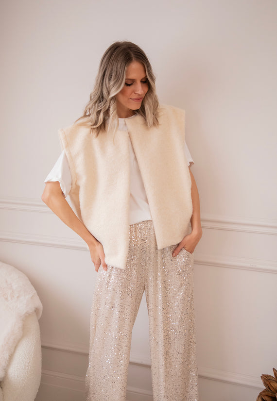 Your Best Layer Beige - Vest/Jacket