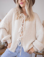 Baggy Bow Beige - Cardigan