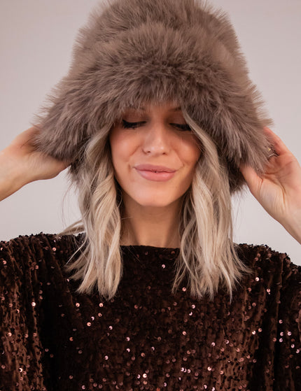 Fluff It Up Taupe - Muts