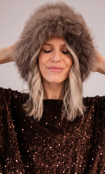 Fluff It Up Taupe - Muts