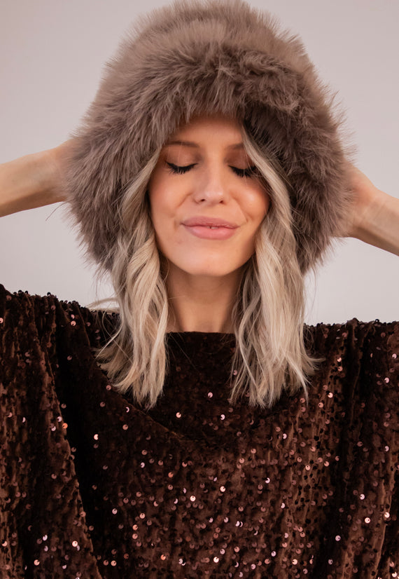 Fluff It Up Taupe - Muts