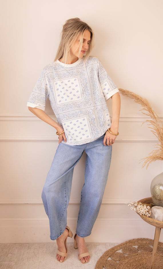 Sadie Paisley White/Blue - T-Shirt