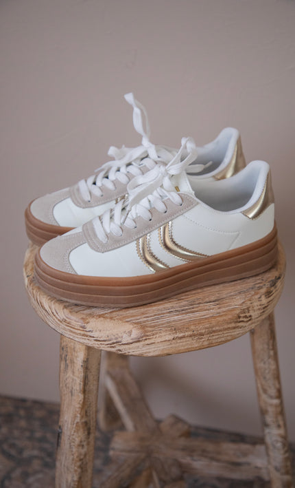 Chasing Dreams White/Gold - Sneakers