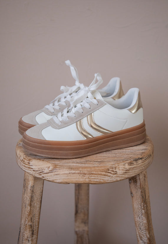 Chasing Dreams White/Gold - Sneakers