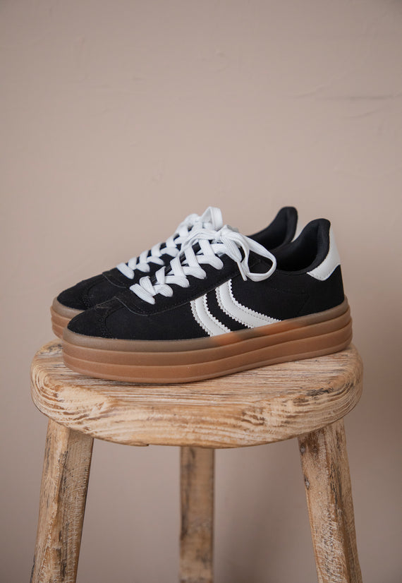 Chasing Dreams Black/White - Sneakers