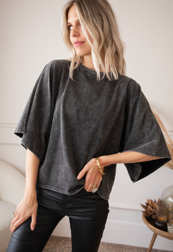 Basic Butterfly Dark Grey - T-Shirt