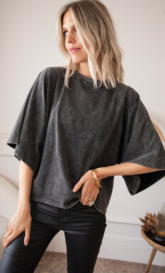 Basic Butterfly Dark Grey - T-Shirt