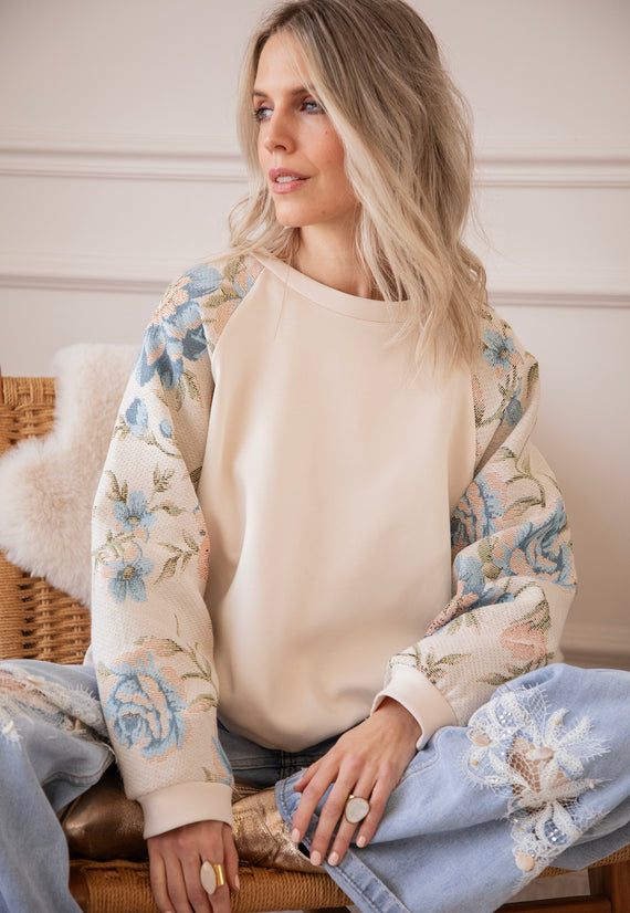 Rosy Belle Beige/Blue - Sweater