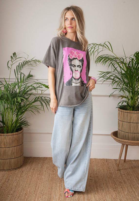 Frida Kahlo Bubble Gum Dark Grey - T-Shirt