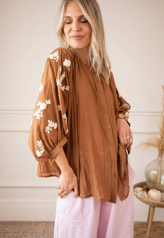 Bloomery Brown - Blouse