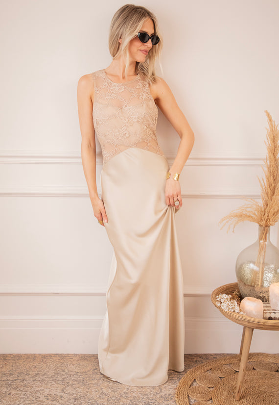 A Moment of Elegance Beige - Maxi Jurk