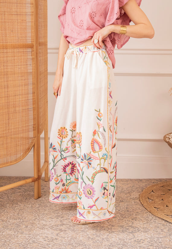 Paradise Of Petals Beige/Multi - Trousers