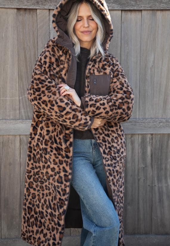 Mantel - The Reversible Wild - Choco