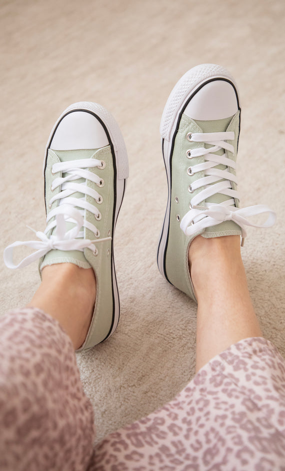 Sneakers - Sole Mates - Mint