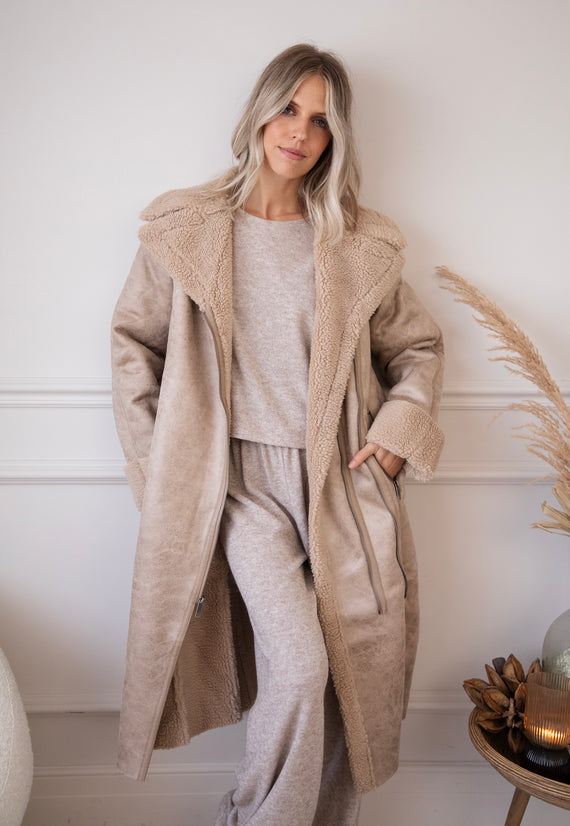 Mantel - Suede & Teddy Medley - Beige