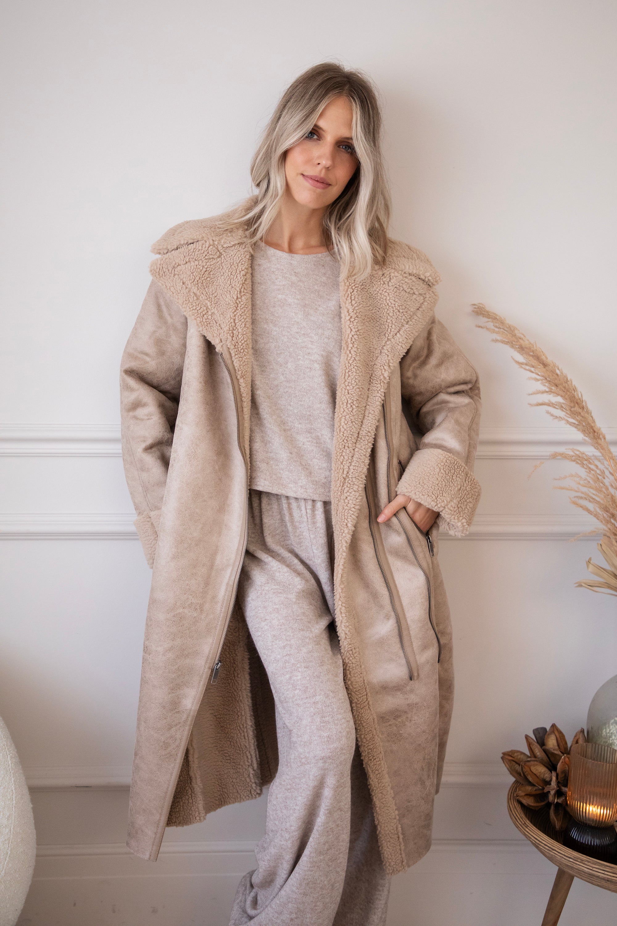 Mantel Suede Teddy Medley Beige – ellemilla