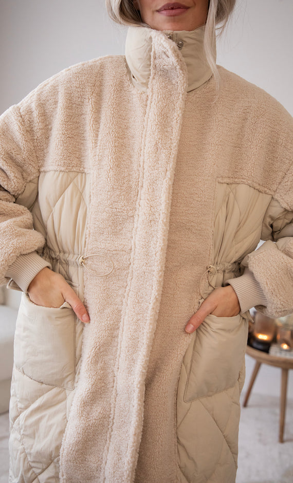 Bear The Cold Beige - Coat