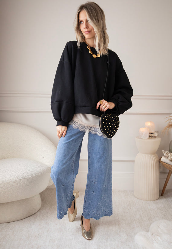 Snuggle Up Black - Sweater