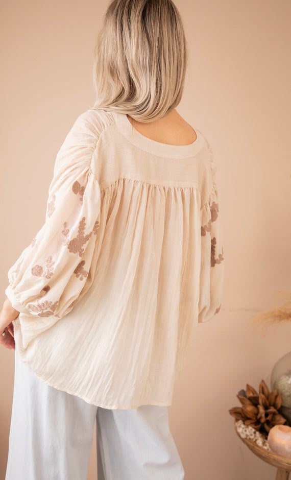 Bloomery Beige - Blouse