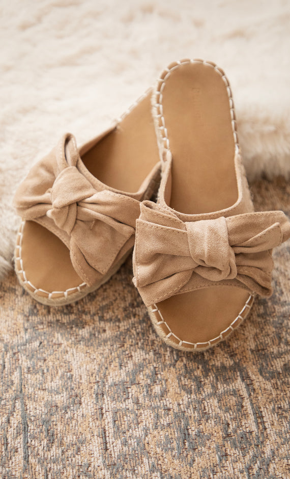 Belle Bow Café Au Lait - Slippers