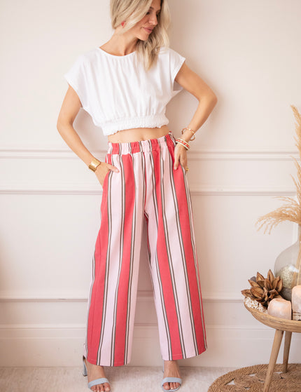 Top - Feminine Frown - Weiß