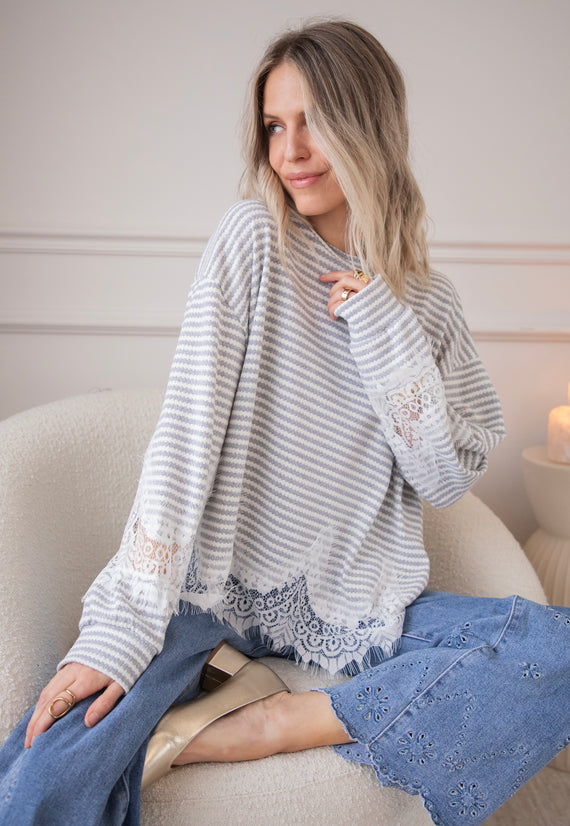 Lines & Lace Grey - Blouse