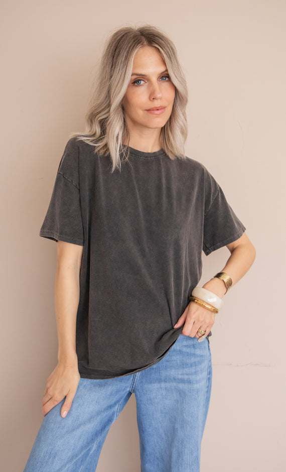 The Base Dark Grey - T-Shirt