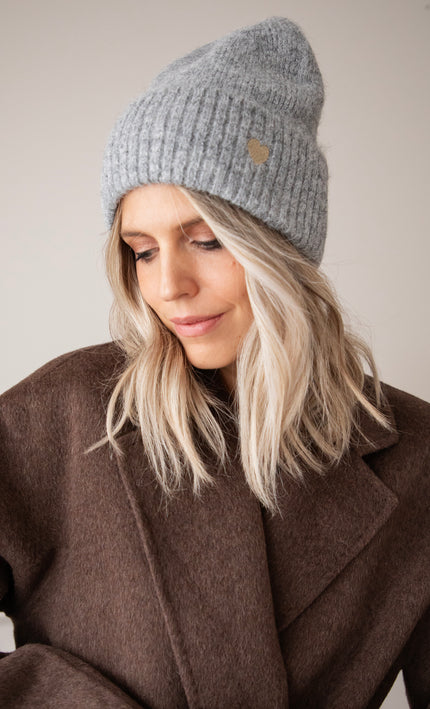 Heartwarming Grey - Beanie