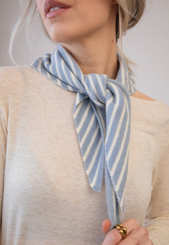 Frosty Stripes Sky Blue - Sjaal