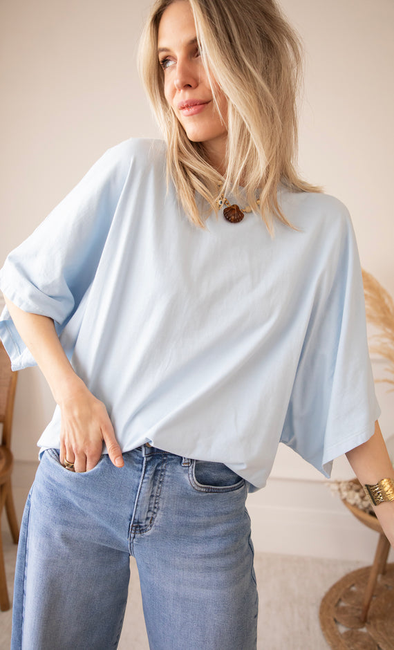 Butterfly Base Sky Blue - T-Shirt