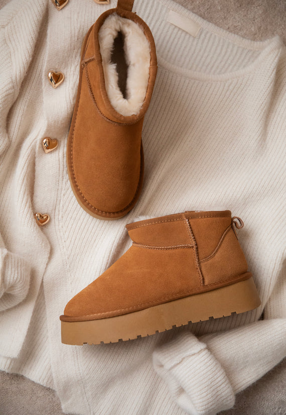 Go Slow Platform Camel - Boots