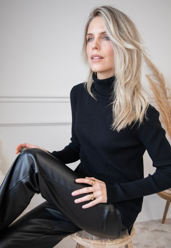 Maxime Turtle Neck Black - Sweater