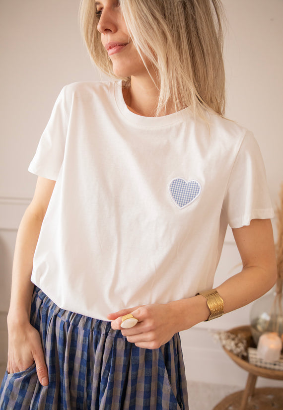 Checkered Beating Heart White/Blue - T-Shirt