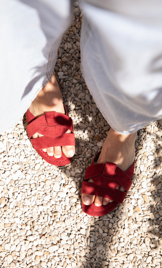 Strolling Straps Suede Bordeaux - Slippers