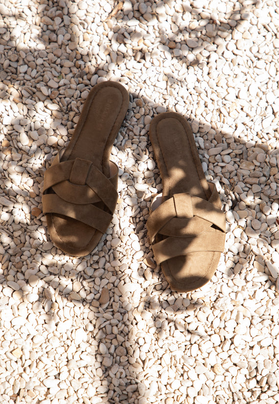 Strolling Straps Suede Taupe - Slippers