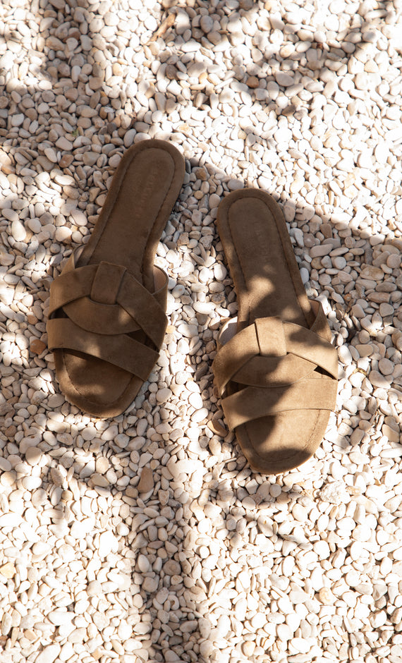 Strolling Straps Suede Taupe - Slippers