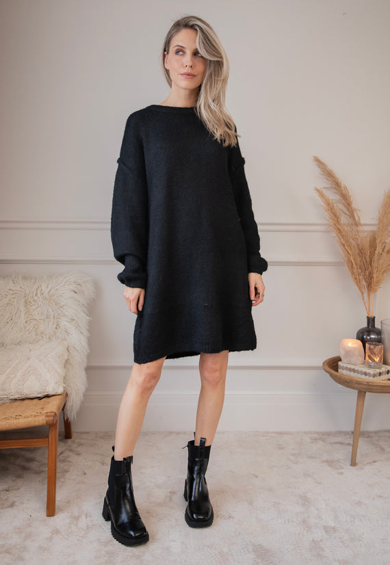 Bea Black - Sweater Dress