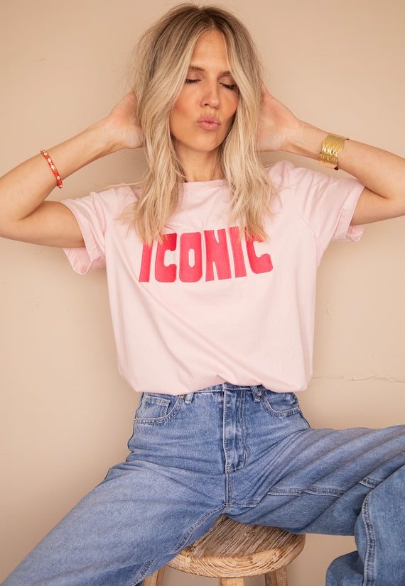 Call Me Iconic Soft Pink/Fuchsia - T-Shirt
