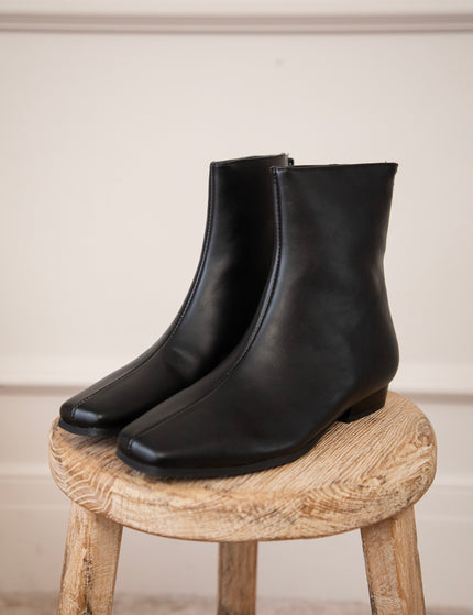 Your Next Step Matte Black - Boots