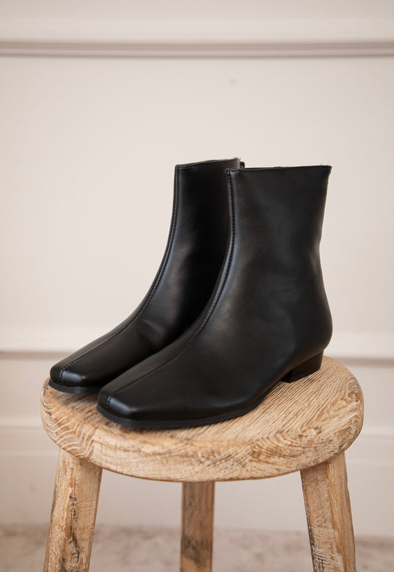 Your Next Step Matte Black - Boots