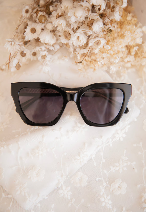 Suri Black - Sunglasses