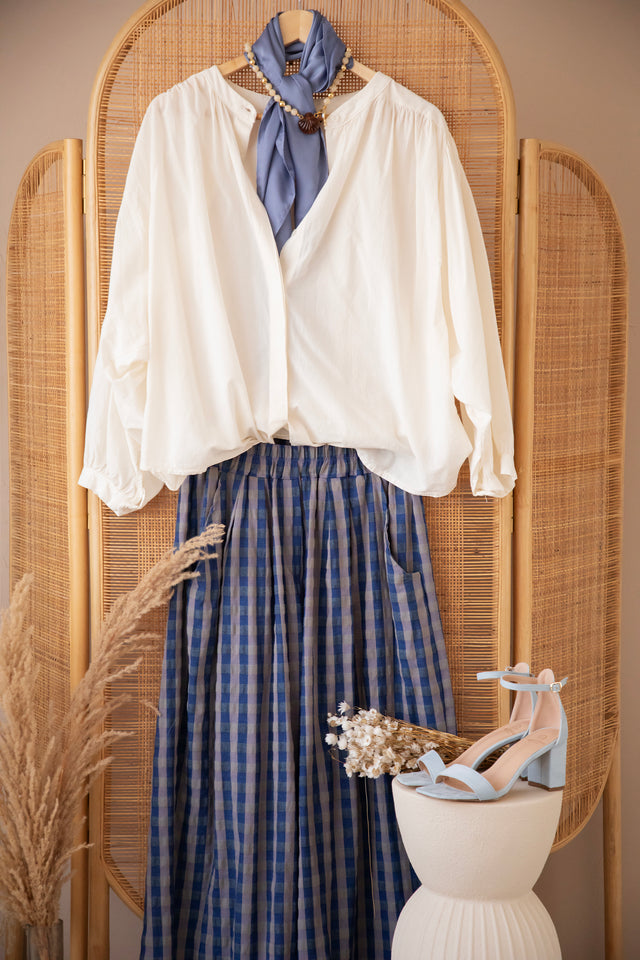 <h4><span style="text-decoration:underline">Breezy Blues</span></h4><h2>New Spring Look</h2>