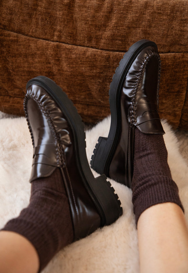 The Cozy Pair Dark Walnut - Socks