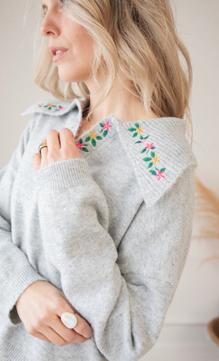 Flowers On Top Grey - Sweater