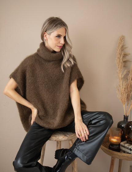 Coco Cose Brown - Sleeveless Cardigan