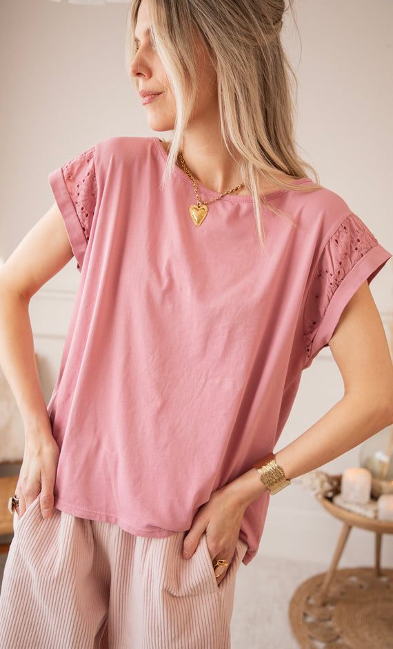 T-Shirt - Sleeves Of Embroidery Anglaise - Altrosa