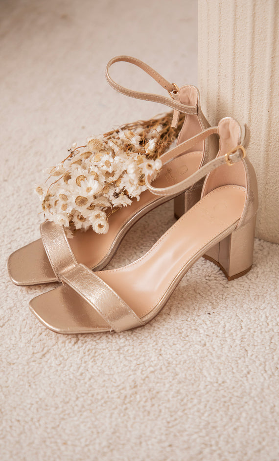 Statement Step Gold - Heels